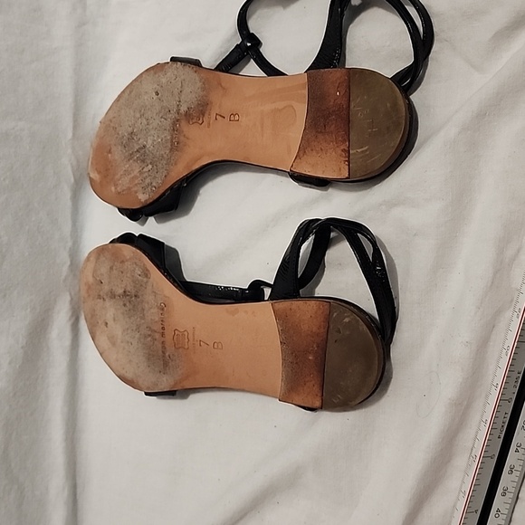 SIGERSON MORRISON Black Patent Leather Flat Sandals, size 7 - Picture 4 of 7